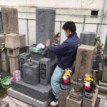 高倉墓地で追加彫り